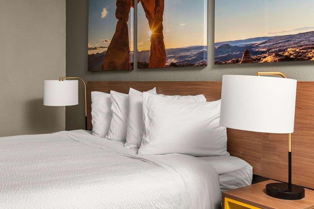 Days Inn By Wyndham Albuquerque Northeast Номер фото
